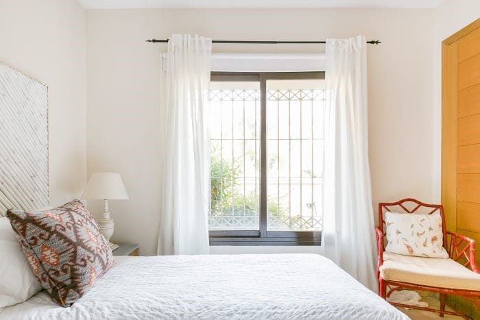 Dormitorio de un alojamiento accesible Airbnb