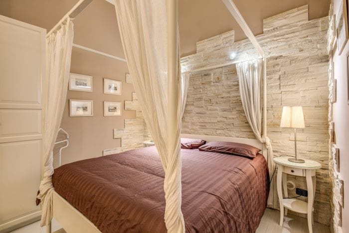 Dormitorio de un alojamiento de Airbnb accesible en Roma