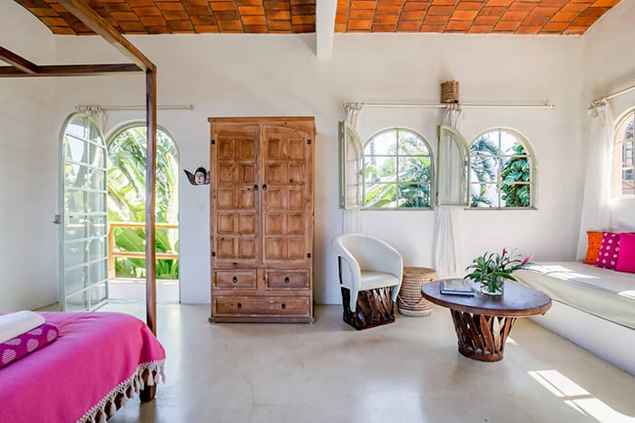 Dormitorio estilo boho en Casa Dos Chicos Airbnb México