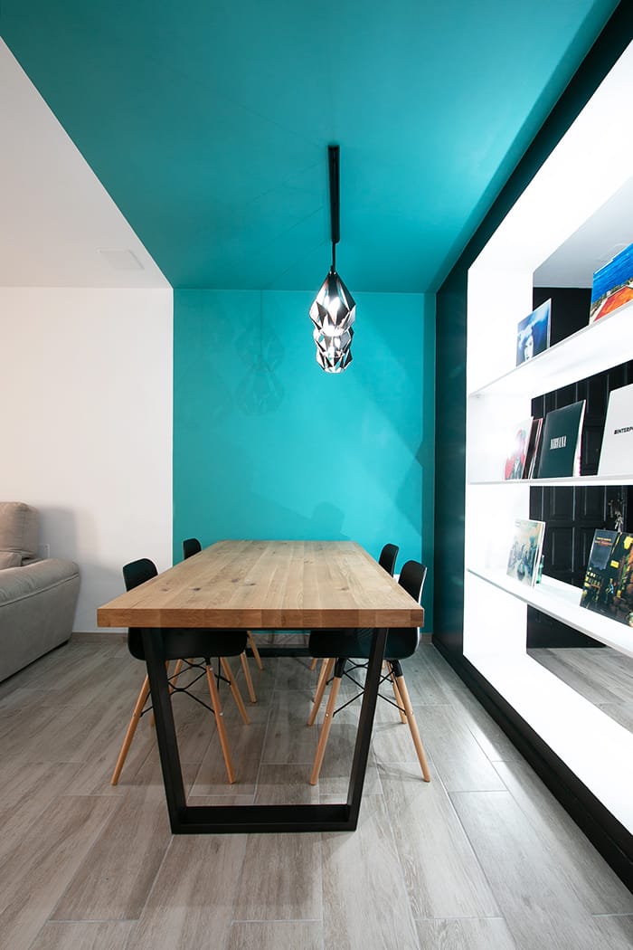 comedor color block azul verdoso