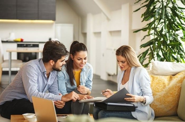 agente de la propiedad inmobiliaria