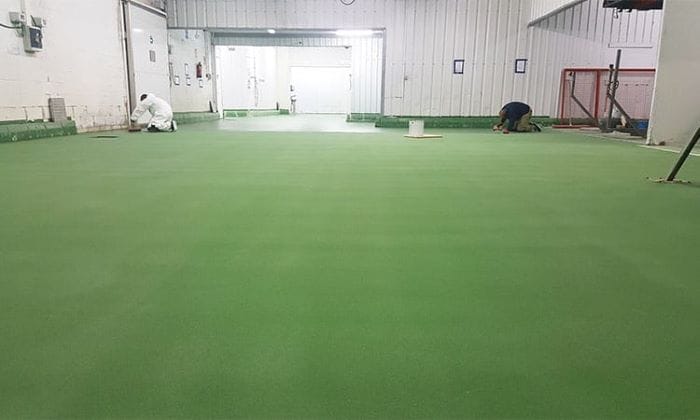 Pavimento continuo interior para grandes naves o superficies