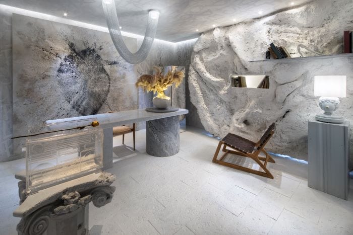 Espacio de curvas y líneas rectas de Casa Decor 2021