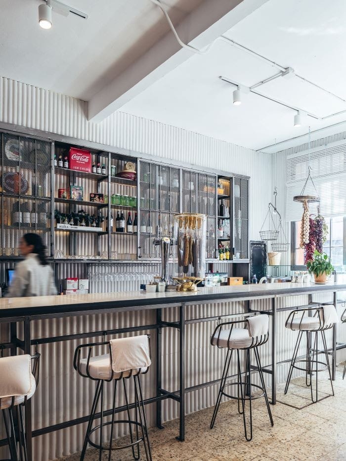 Barra-de-Restaurante-Ovillo-en-Madrid