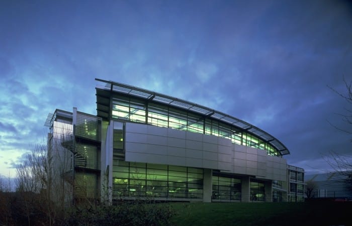 edificio universidad salford