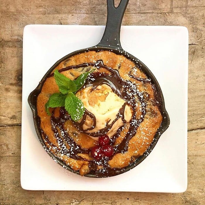 el perro y la galleta