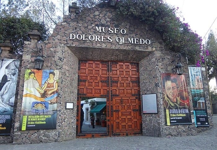 Museo Dolores Olmedo entrada exterior