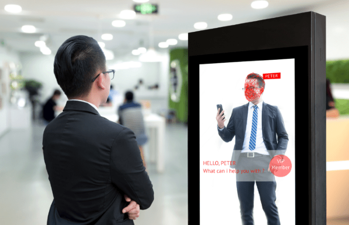 cartelería digital como conserje virtual para informar