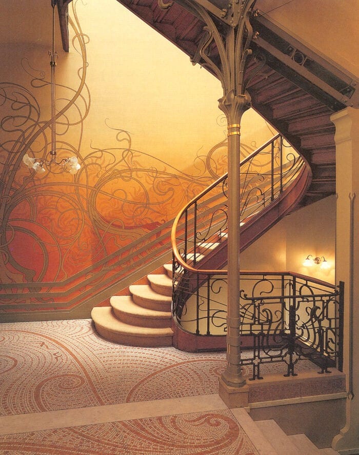 Escaleras interiores Casa Tassel