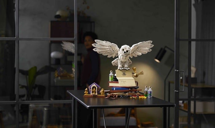 Lechuza-de-la-edicion-de-coleccionista-LEGO-Harry-Potter