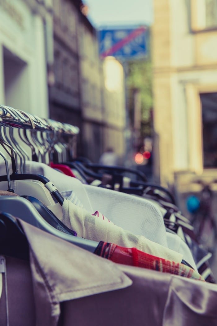 perchero ropa exterior