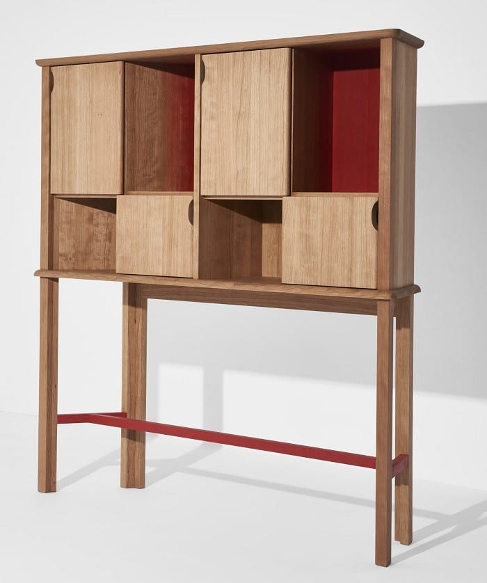 Mueble studiolo de madera en dos colores