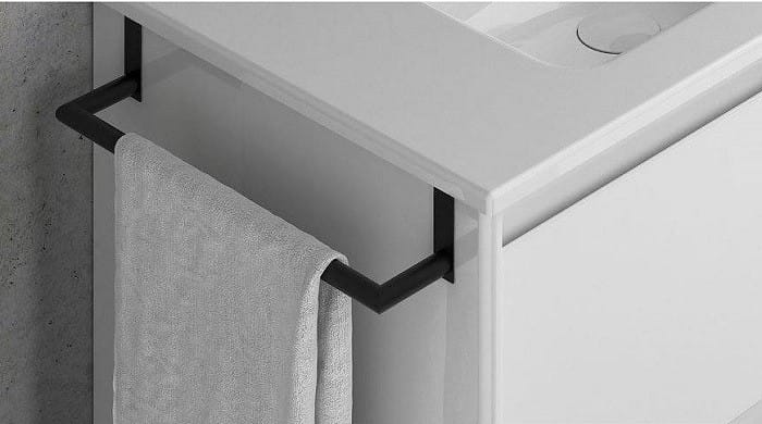 toallero en mueble anexionado negro