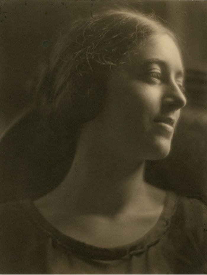 Retrato de la fotógrafa Margaret Watkins