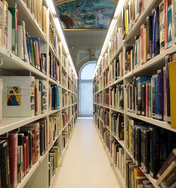 estanterias biblioteca libros pasillos