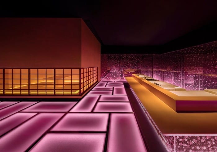 interior rosa luz pasillo restaurante