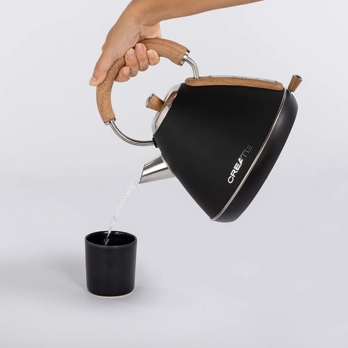 hervidor vaso oscuro metalizado asa madera