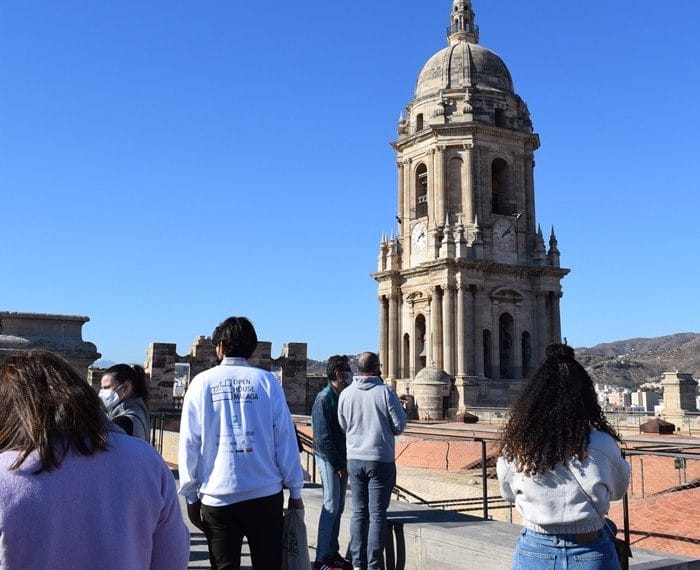 exterior visitantes evento