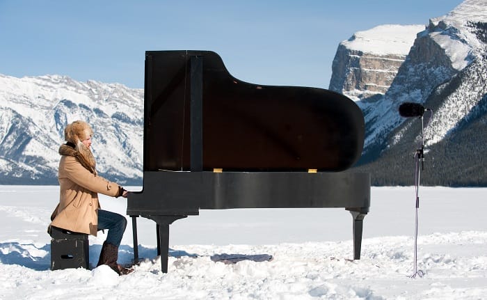 artista americano en una exposición en el Thyssen