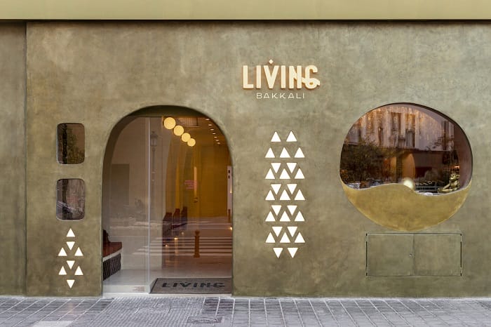 entrada a Living Bakkali en Valencia