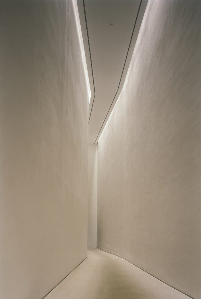 Pasillo casa de arte contemporáneo