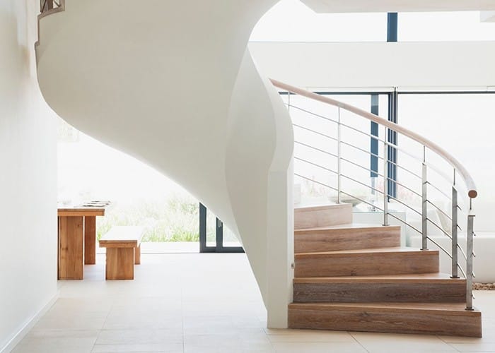 escaleras curvas formas curvilíneas en el diseño de interiores