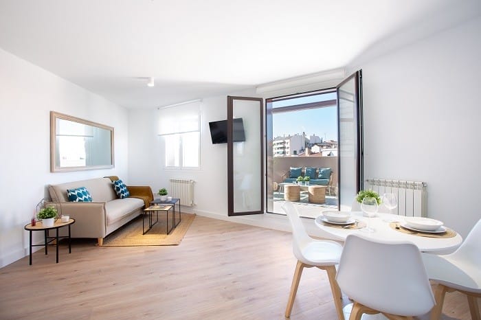 Salón con decoración home stating