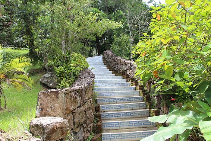 escaleras jardin