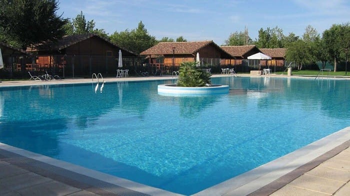 La Cigüeña piscina