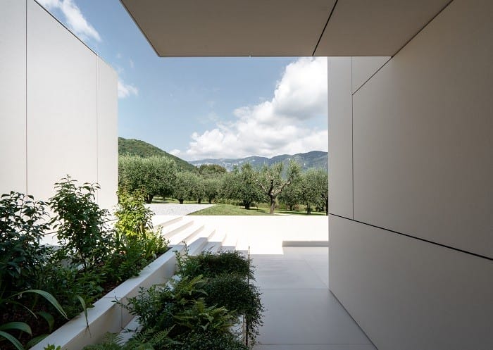 edificio con material natural de piedra Lapitec