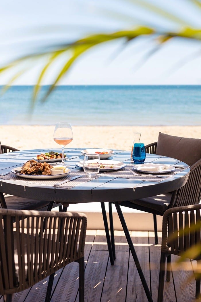 mesa de Chiringuito BLue en Ibiza