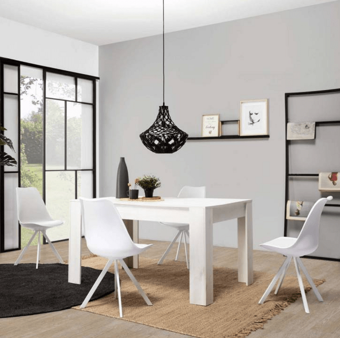 salón con mobiliario blanco