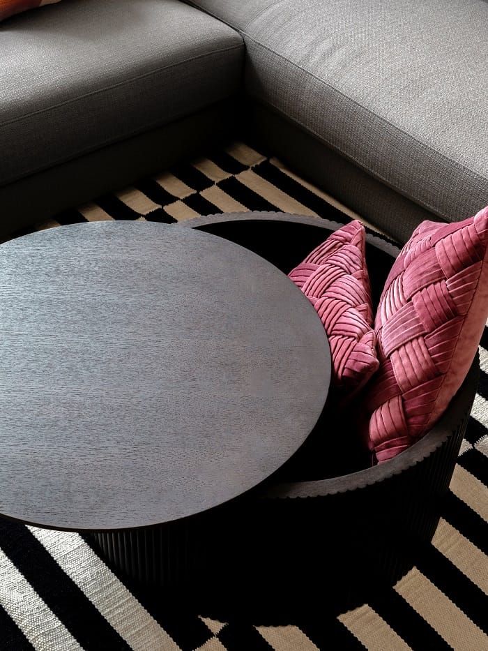 puf con almacenamiento con cojines