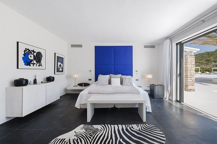 Una habitación de la villa de lujo Tagomago
