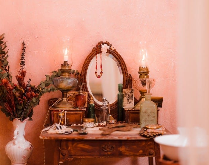 tocador de habitación en Moulin Rouge