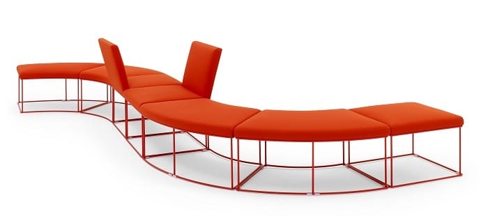 gran sofá rojo modular