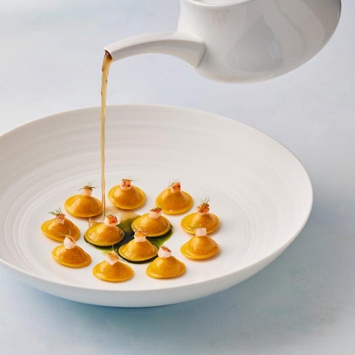 plato del restaurante Al Muntaha