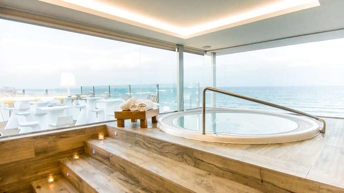 jacuzzi privado en hotel meridional