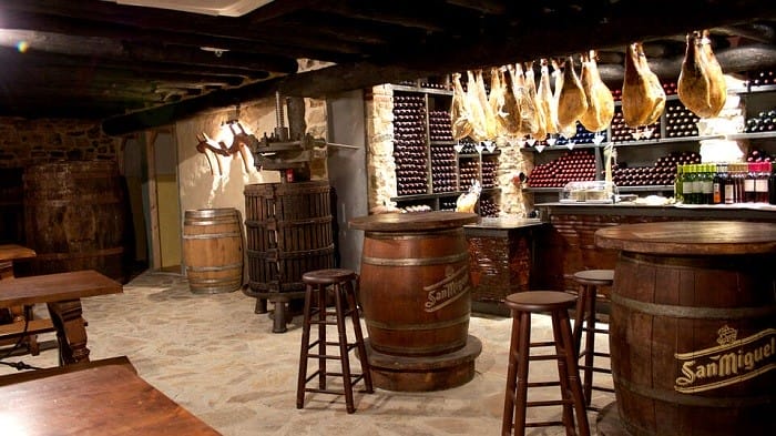 bodega bar Hotel-Spa-Villa-de-Mogarraz