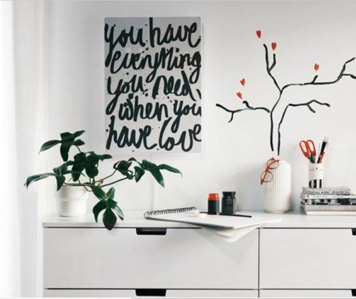 florero y panel de Ikea