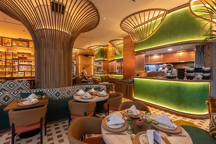 Restaurante Bakan en su interior