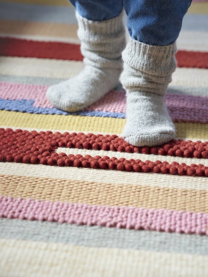 alfombra Ikea colorida