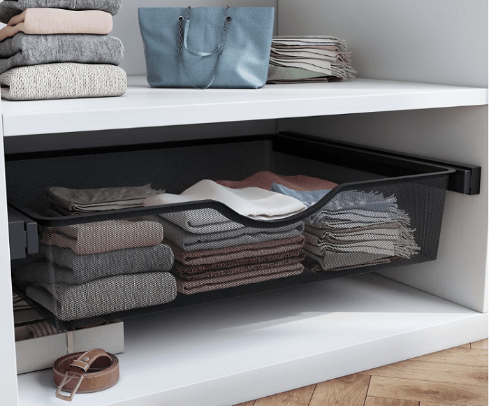 cesta para organizar el interior de tu armario