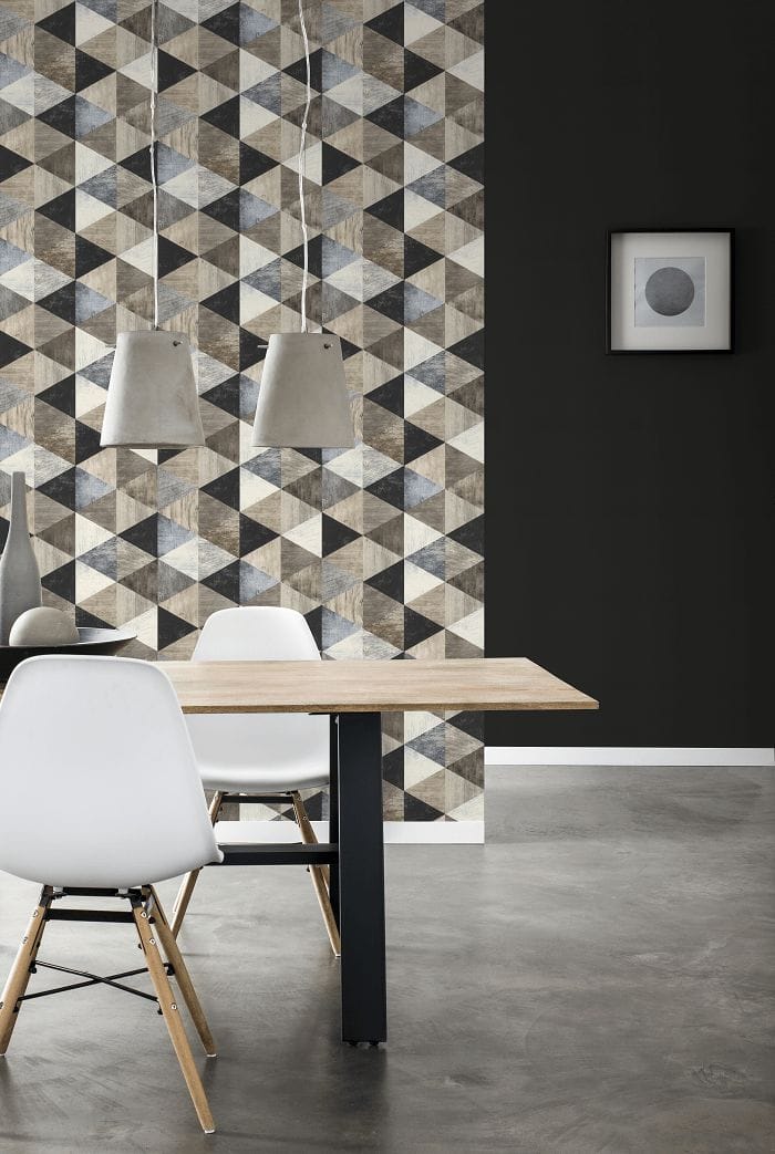 Paredes de un salón con motivos geométricos