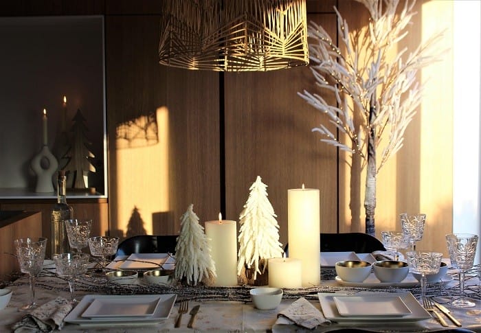 velas y adornos para mesa Navidad