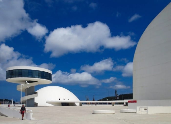 Oscar Niemeyer, uno de los padres de la arquitectura moderna