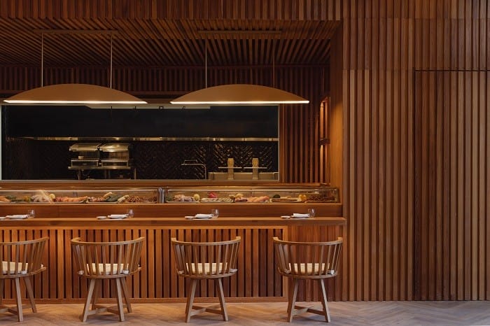 barra del restaurante del Hotel Nobu Marrakech