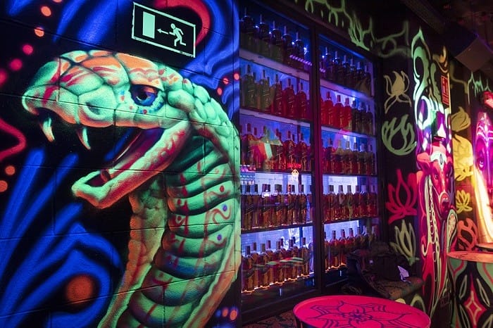 dibujo de cobra en INDIA