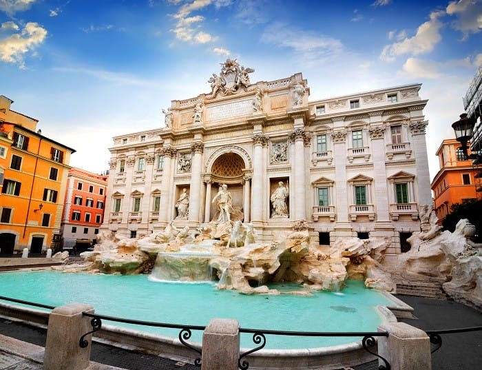 fuente de Trevi en Italia
