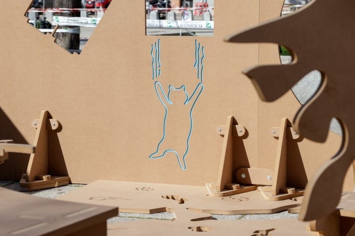 "Safe Place", la instalación interactiva que traslada lo doméstico al espacio urbano